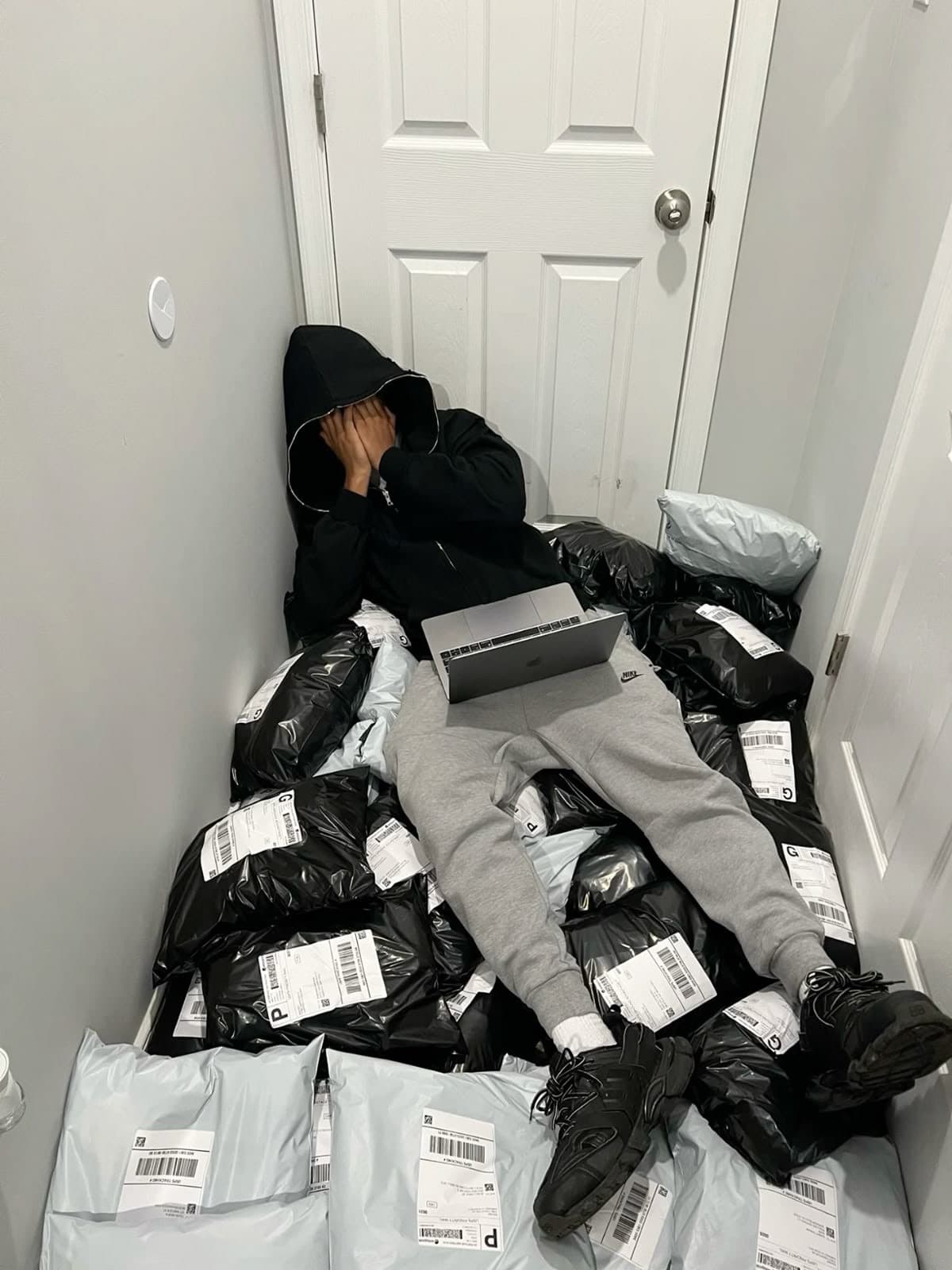 Shopify Seller reselling setup